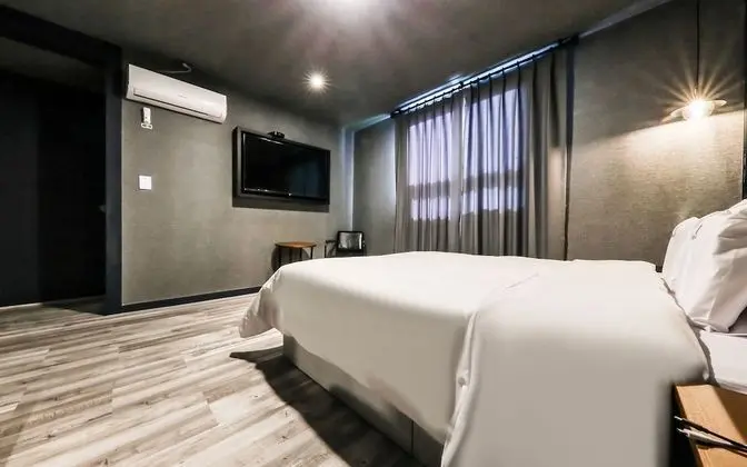 Oda (Standard room (styler air purifier av)