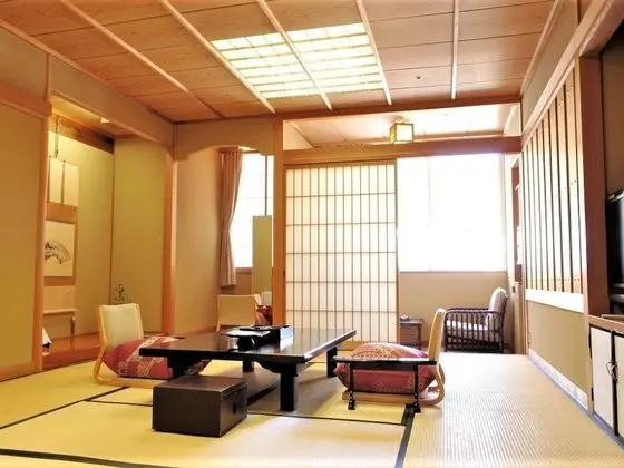 Traditional Oda, Dağ Manzaralı (Standard, Japanese Style)