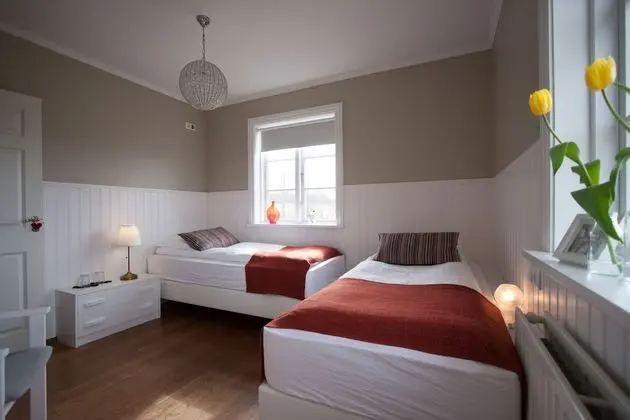 Standard Tek Büyük veya İki Ayrı Yataklı Oda, Ortak Banyo