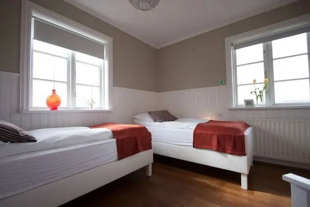 Standard Tek Büyük veya İki Ayrı Yataklı Oda, Ortak Banyo