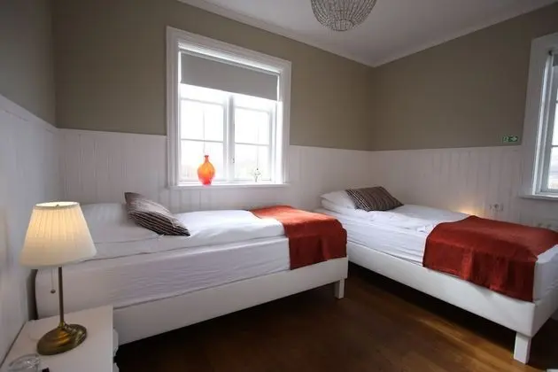 Standard Tek Büyük veya İki Ayrı Yataklı Oda, Ortak Banyo