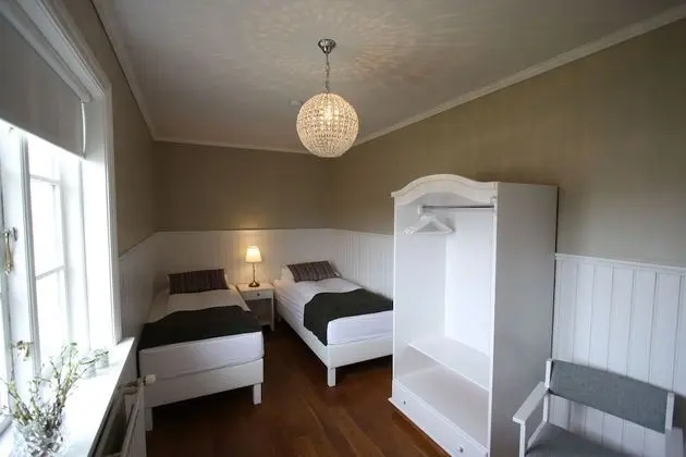 Standard Tek Büyük veya İki Ayrı Yataklı Oda, Ortak Banyo