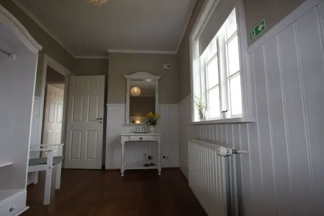 Standard Tek Büyük veya İki Ayrı Yataklı Oda, Ortak Banyo