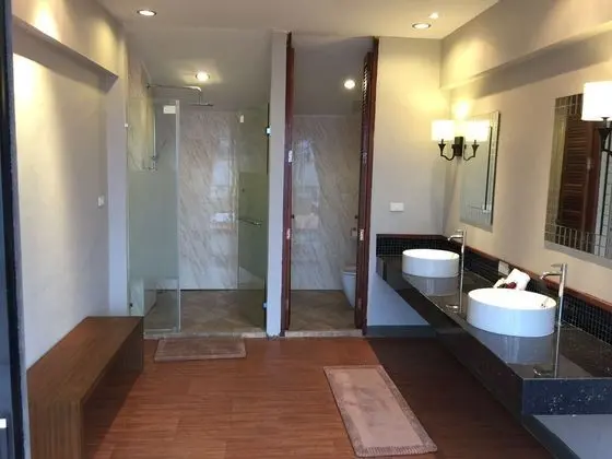Jacuzzi Beach Villa