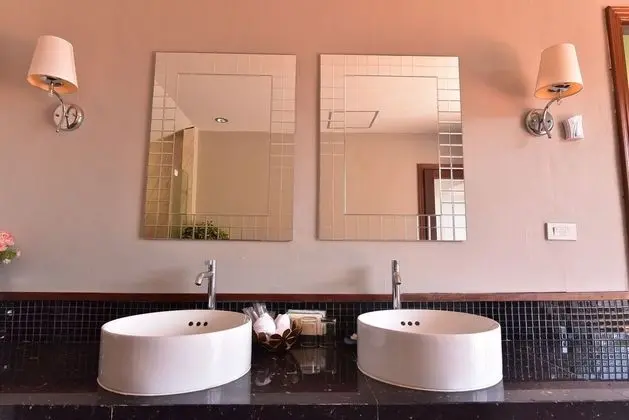 Jacuzzi Beach Villa