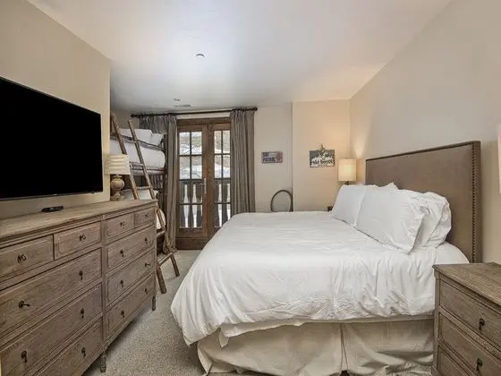 Daire (Ascent Condo 111)