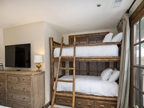 Daire (Ascent Condo 111)