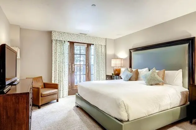 Apart Daire, Birden Çok Yatak, Dağ Manzaralı (Three-Bedroom Apartment)