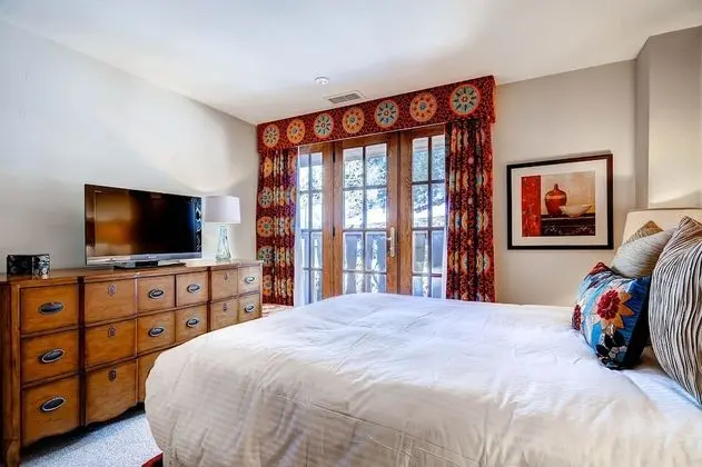 Apart Daire, Birden Çok Yatak, Dağ Manzaralı (Three-Bedroom Apartment)