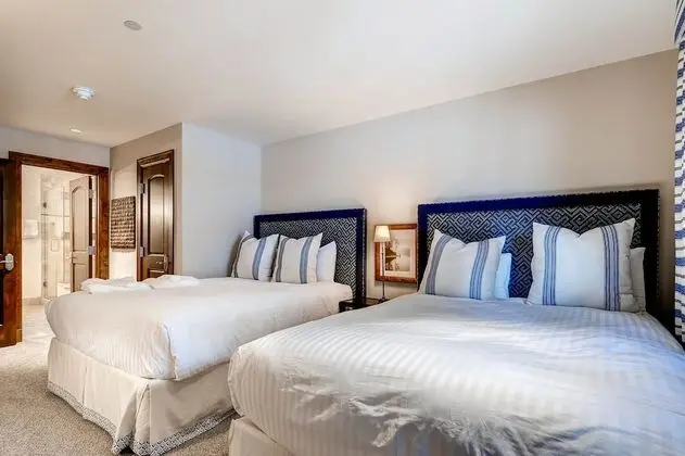 Apart Daire, Birden Çok Yatak, Dağ Manzaralı (Three-Bedroom Apartment)