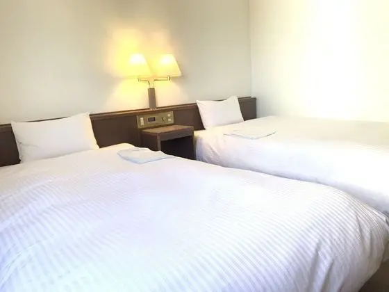 İki Ayrı Yataklı Oda, Sigara İçilmez