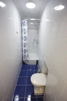 Basic Tek Büyük Yataklı Oda, Ortak Banyo
