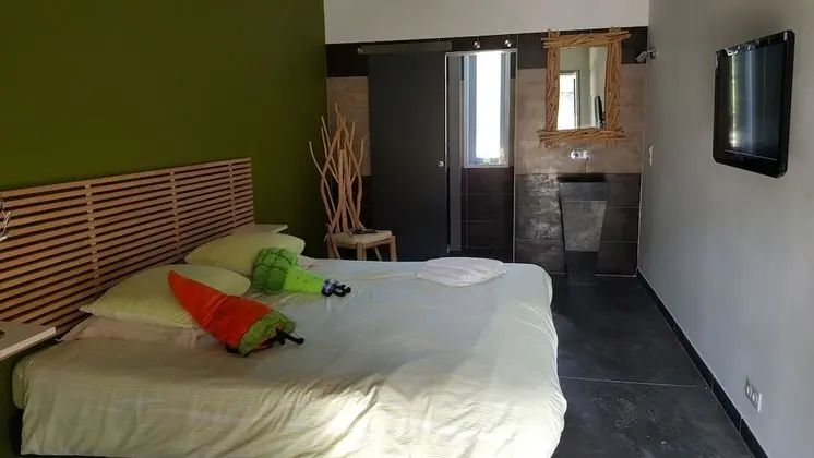 Comfort Tek Büyük Yataklı Oda