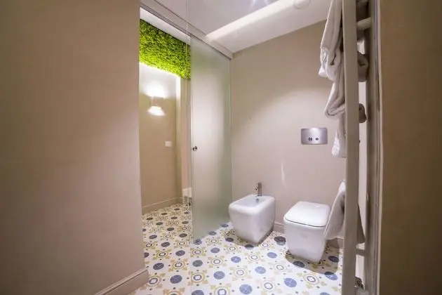 Standard Oda, 1 En Büyük (King) Boy Yatak, Özel Banyo, Avlu Manzaralı