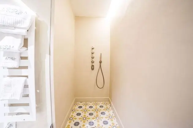 Standard Oda, 1 En Büyük (King) Boy Yatak, Özel Banyo, Avlu Manzaralı