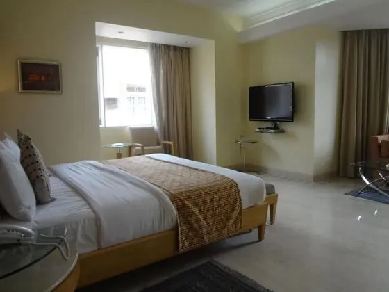 Deluxe Tek Büyük veya İki Ayrı Yataklı Oda