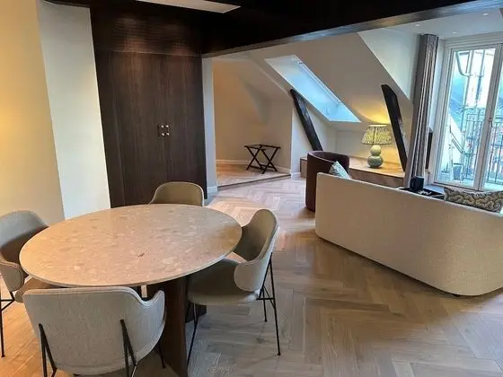 Executive Tek Büyük Yataklı Oda