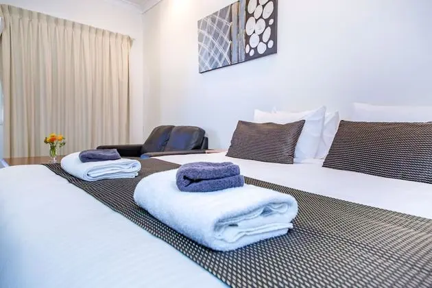 King Spa Room