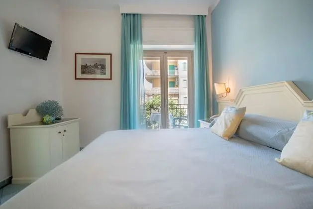 Classic Tek Büyük veya İki Ayrı Yataklı Oda, Balkon