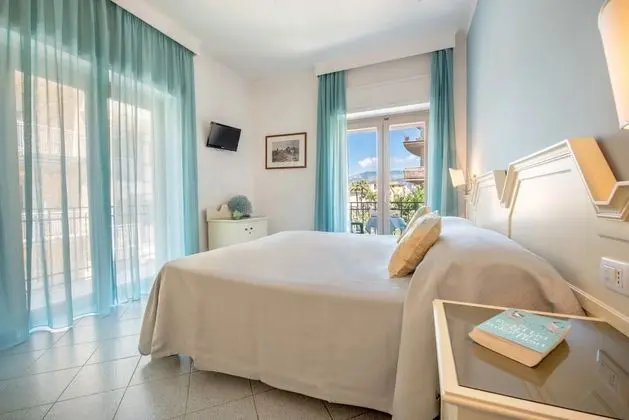Classic Tek Büyük veya İki Ayrı Yataklı Oda, Balkon