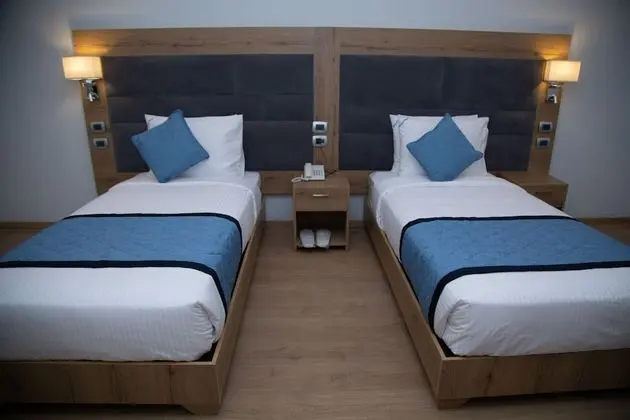 Tek Büyük veya İki Ayrı Yataklı Oda