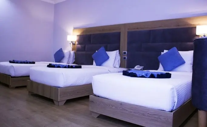 Tek Büyük veya İki Ayrı Yataklı Oda