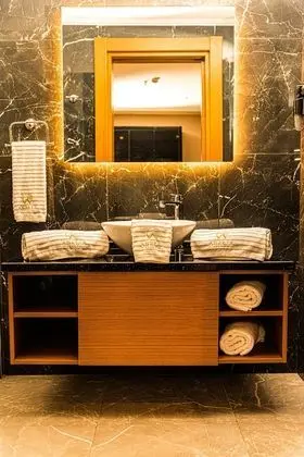 Superior Tek Büyük Yataklı Oda, Şehir Manzaralı