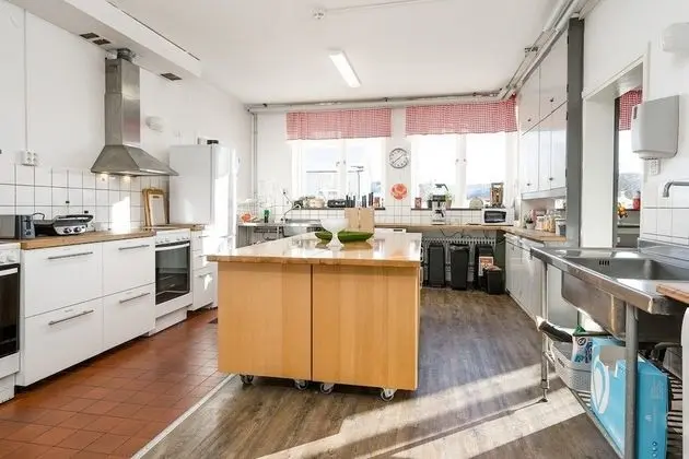 Basic Tek Büyük veya İki Ayrı Yataklı Oda, 2 Tek Kişilik Yatak, Ortak Banyo (Rum 12)