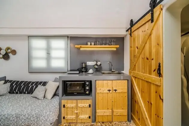 Traditional Süit, 1 Çift Kişilik Yatak ve Çekyat (Asera 1)