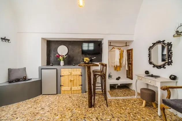 Traditional Süit, 1 Çift Kişilik Yatak ve Çekyat (Asera 1)