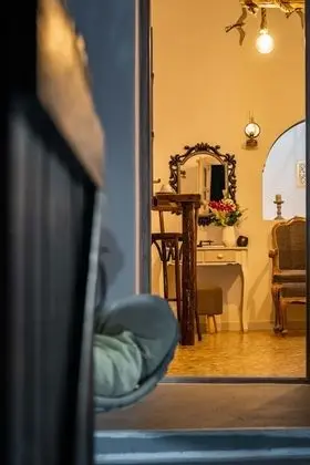 Traditional Süit, 1 Çift Kişilik Yatak ve Çekyat (Asera 1)