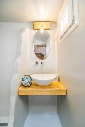 Traditional Süit, 1 Çift Kişilik Yatak ve Çekyat (Asera 1)