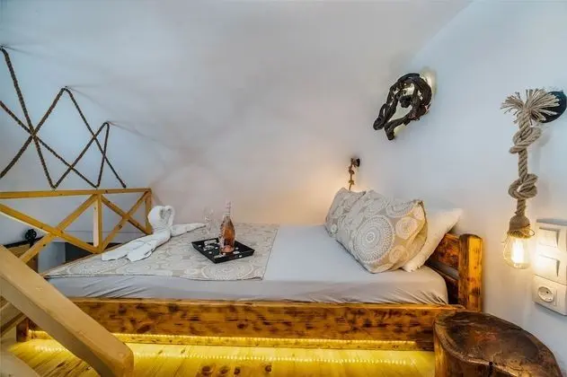 Traditional Süit, Sıcak Su Havuzu (Asera 2)