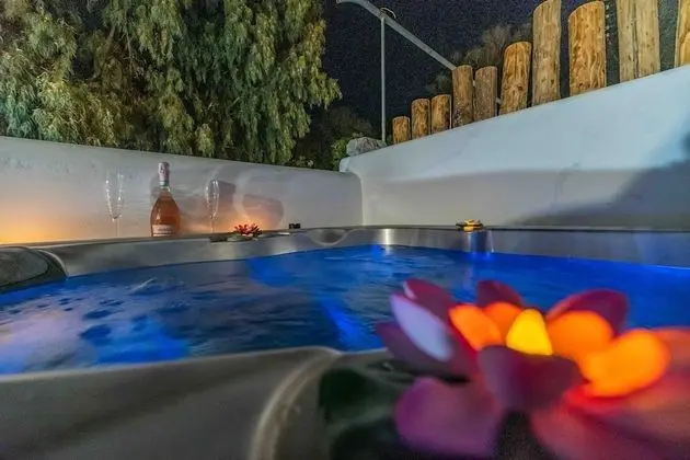 Traditional Süit, Sıcak Su Havuzu (Asera 2)