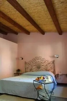 Tek Büyük Yataklı Oda, Bahçe Manzaralı