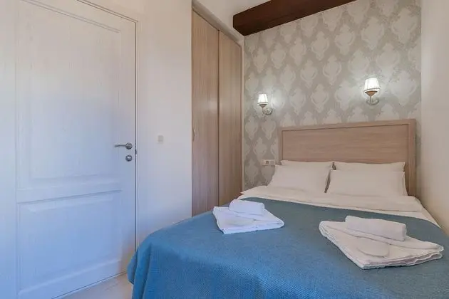 Comfort Tek Büyük veya İki Ayrı Yataklı Oda