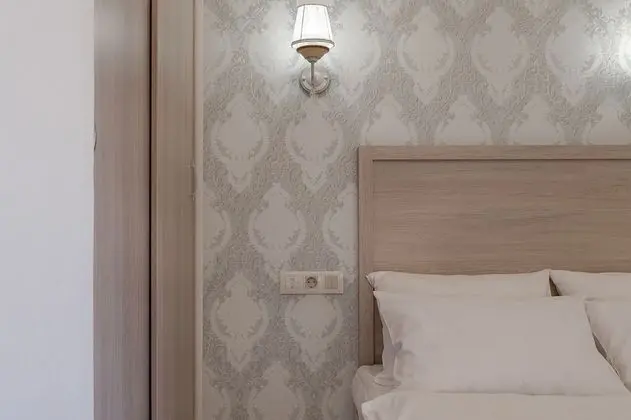 Comfort Tek Büyük veya İki Ayrı Yataklı Oda