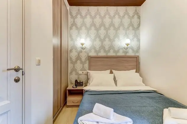 Comfort Tek Büyük veya İki Ayrı Yataklı Oda