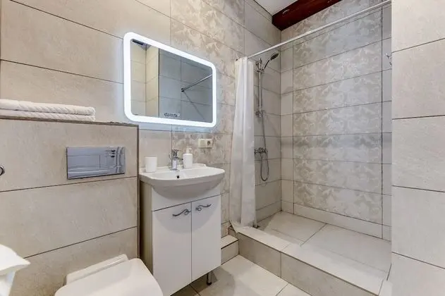 Comfort Tek Büyük veya İki Ayrı Yataklı Oda