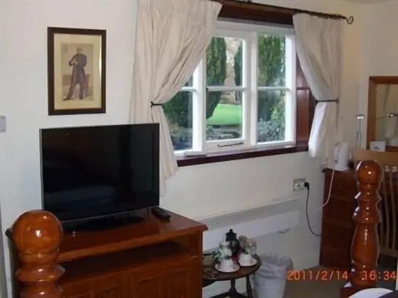 Tek Büyük Yataklı Oda, Banyolu/Duşlu (Groundfloor -  Smaller)