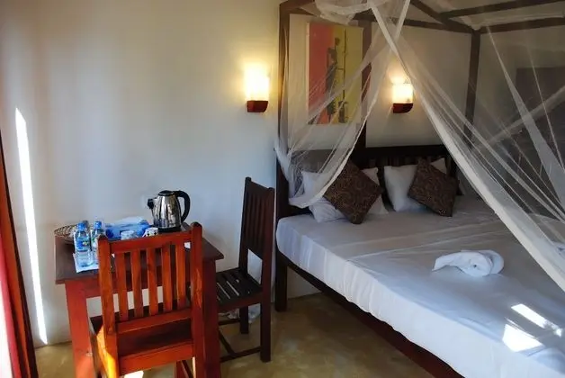 Deluxe Double Room with Air Conditioner and free Massage