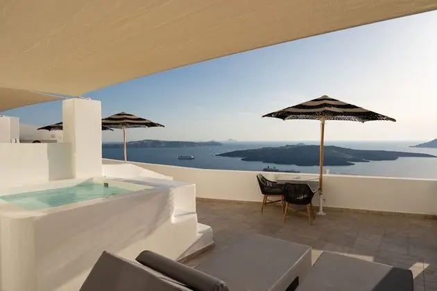 Inertia Suite with hot tub Caldera View