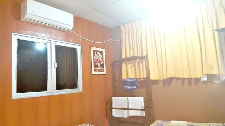 Tek Büyük Yataklı Oda (Private External Bathroom)
