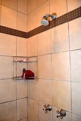Standard Oda, 2 Tek Kişilik Yatak, Ortak Banyo