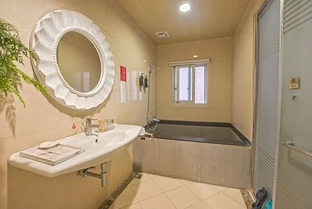 Premium Tek Büyük Yataklı Oda