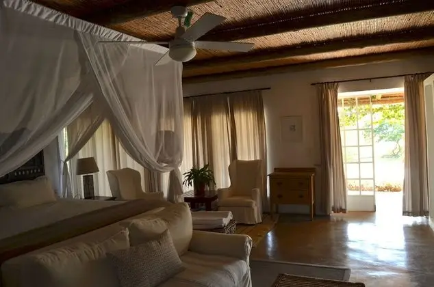 Honeymoon Stone Cottage