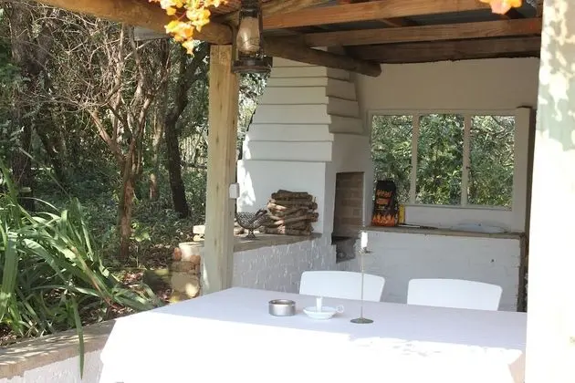 Honeymoon Stone Cottage