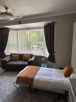 Large Super King  Room