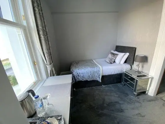 Tek Kişilik Oda (Room 2)