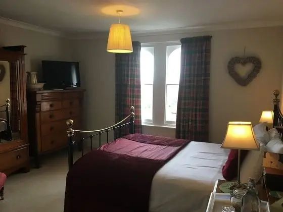 Tek Büyük Yataklı Oda, Banyolu/Duşlu (Kingsize (The Red Room))